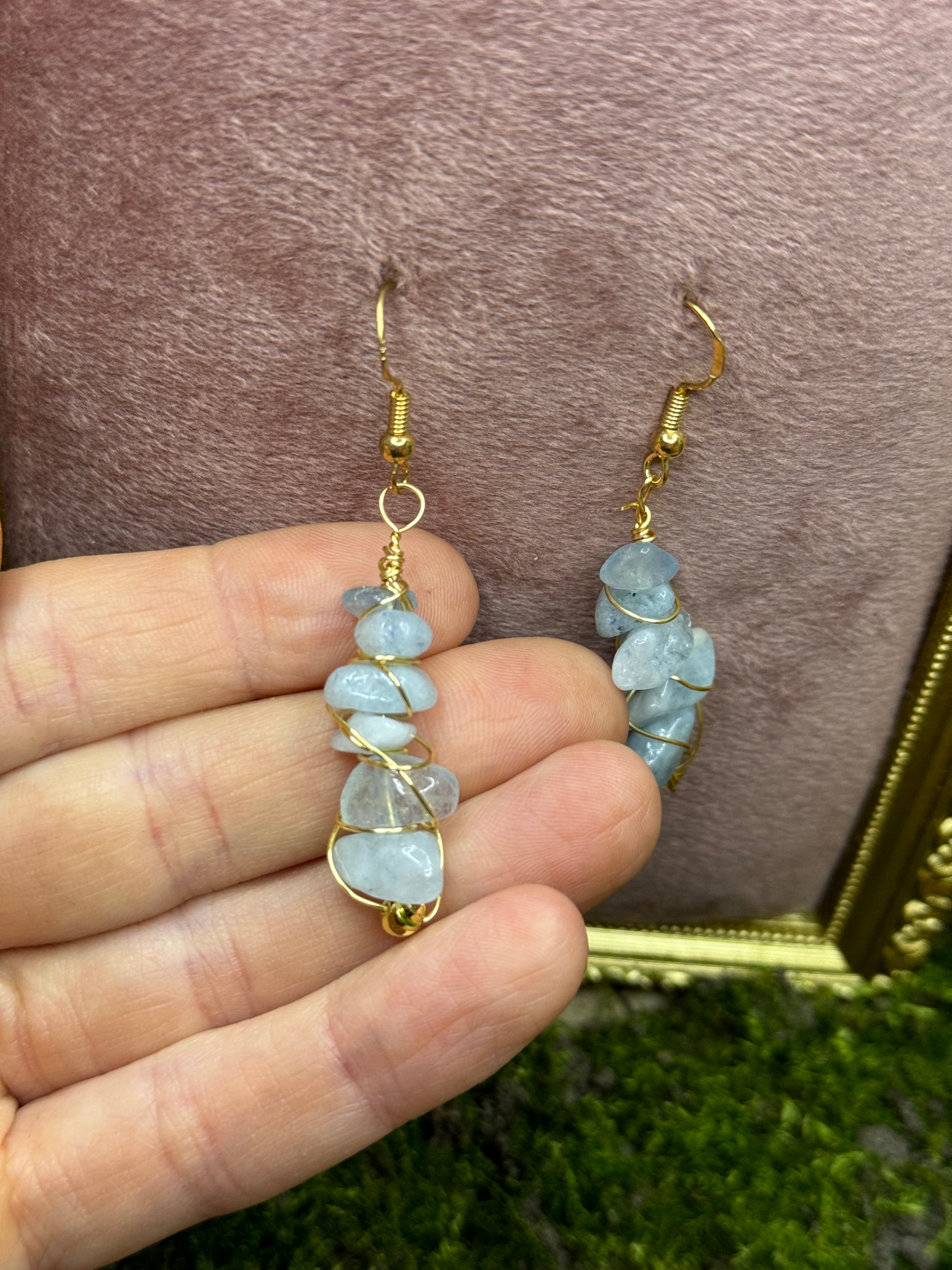 MERMAID TEARS|Handgemachte Meerjungfrauen-Ohrringe aus hellblauen Halbedelsteinen| Allergikerfreundlich 925