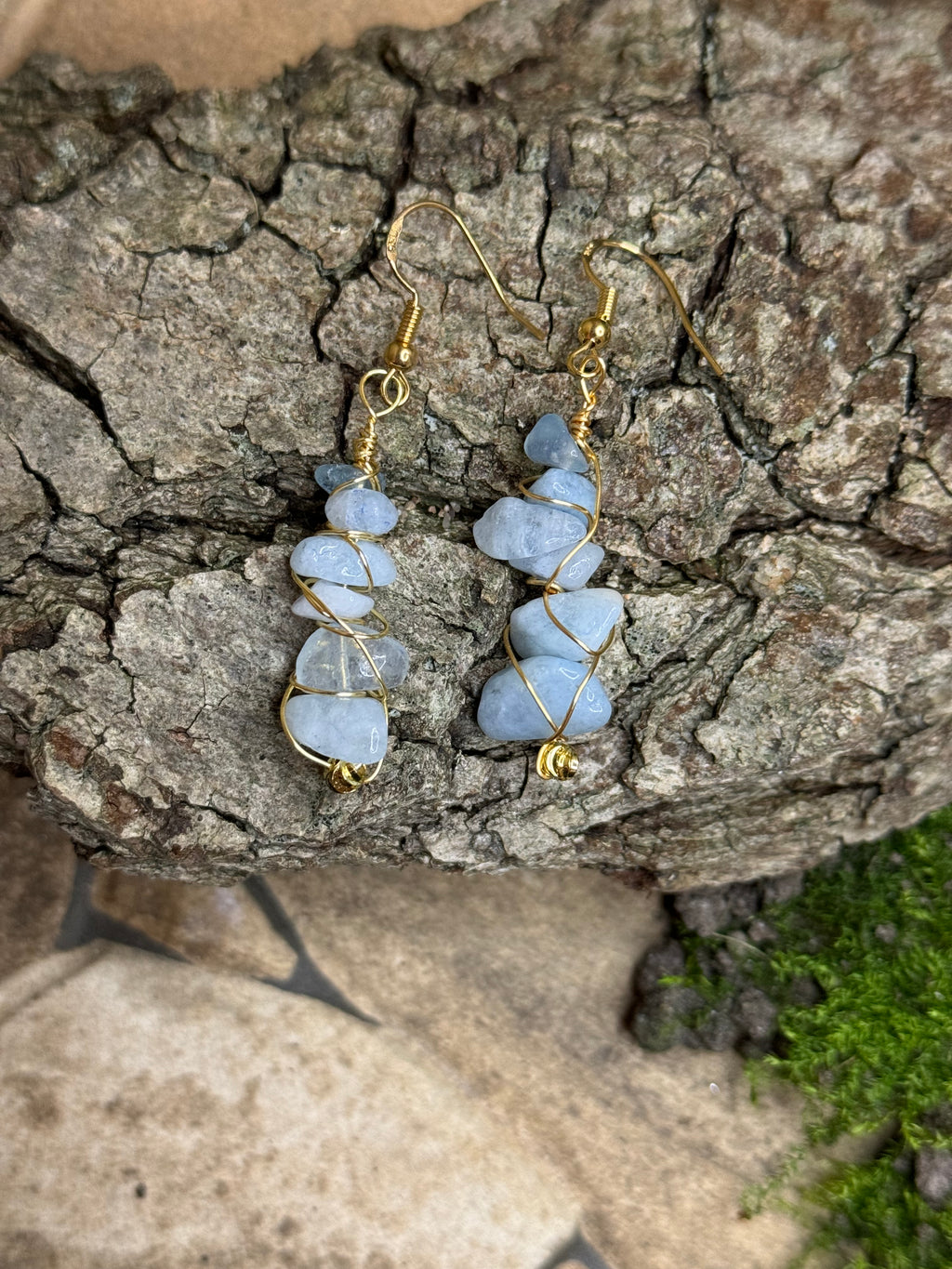 MERMAID TEARS|Handgemachte Meerjungfrauen-Ohrringe aus hellblauen Halbedelsteinen| Allergikerfreundlich 925